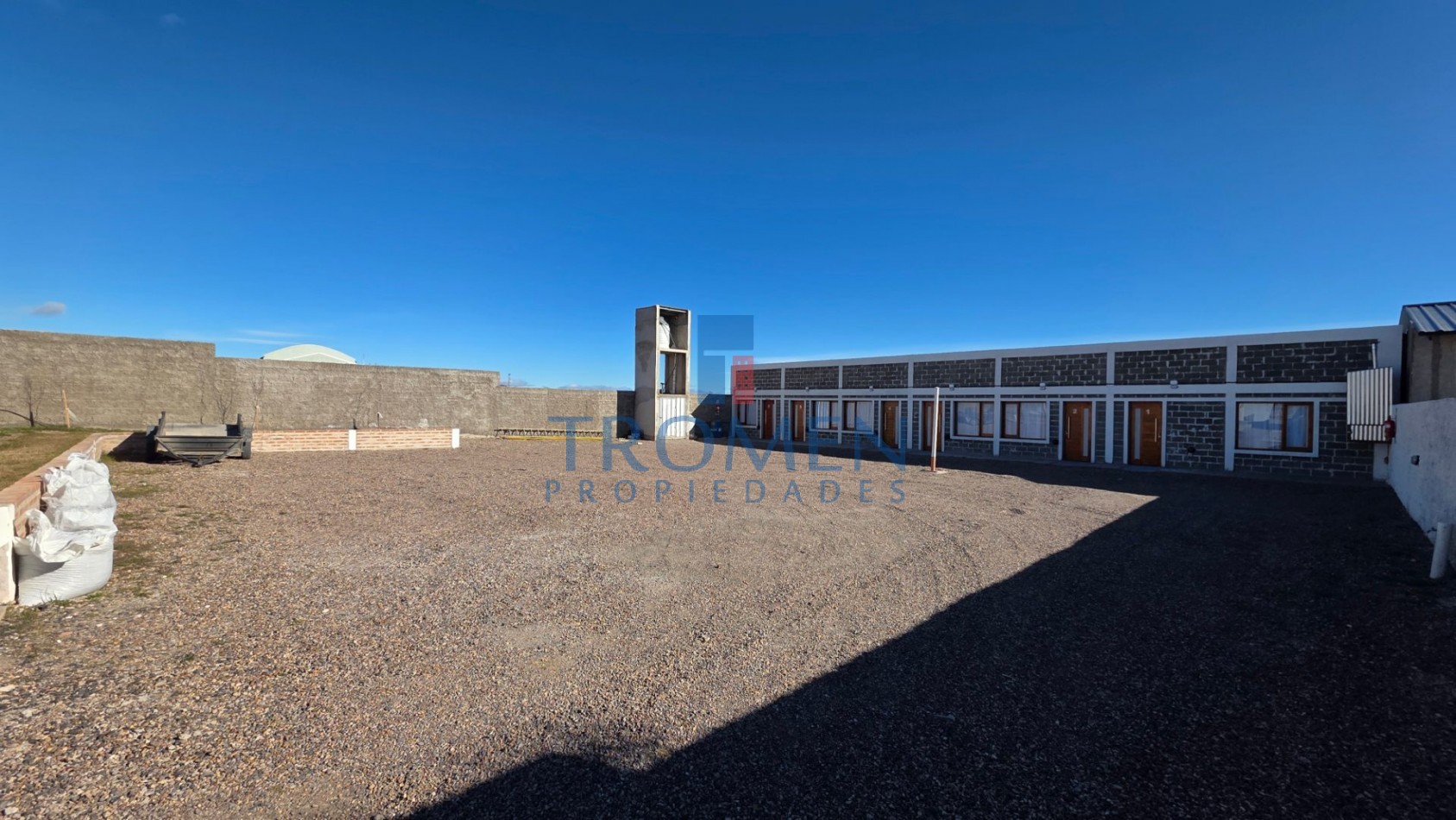 Hotel - Resto Bar en Ingeniero Jacobacci 