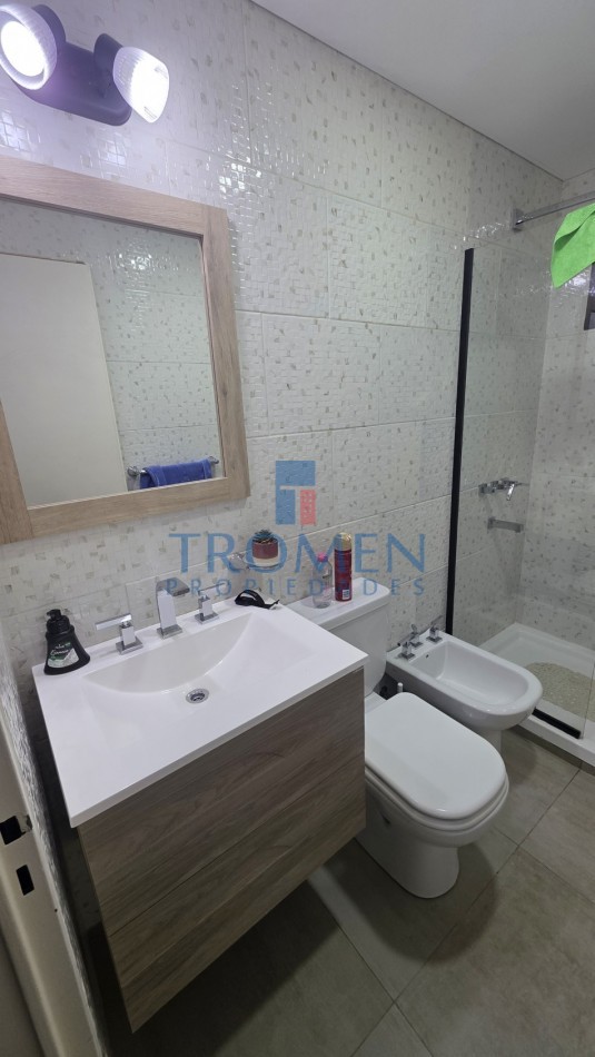 Casa de 3 Dorm. Barrio 400 Viviendas