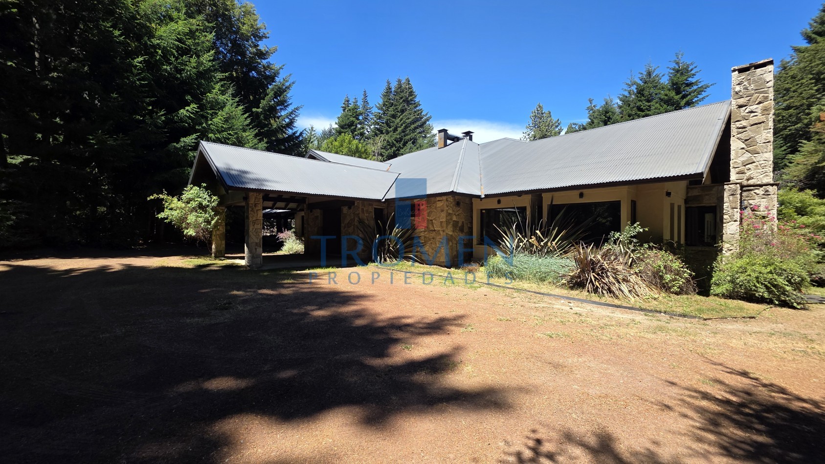 Salon de eventos - Restaurant y Casa de Te + Departamento 