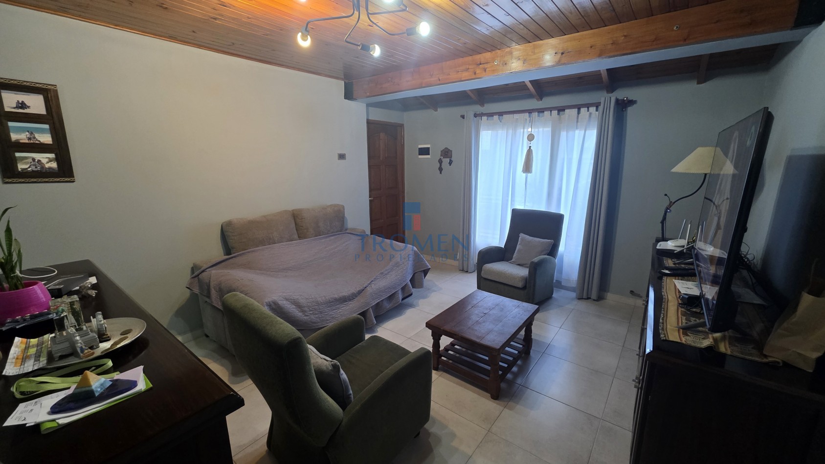 Casa de 3 Dorm. Barrio 400 Viviendas