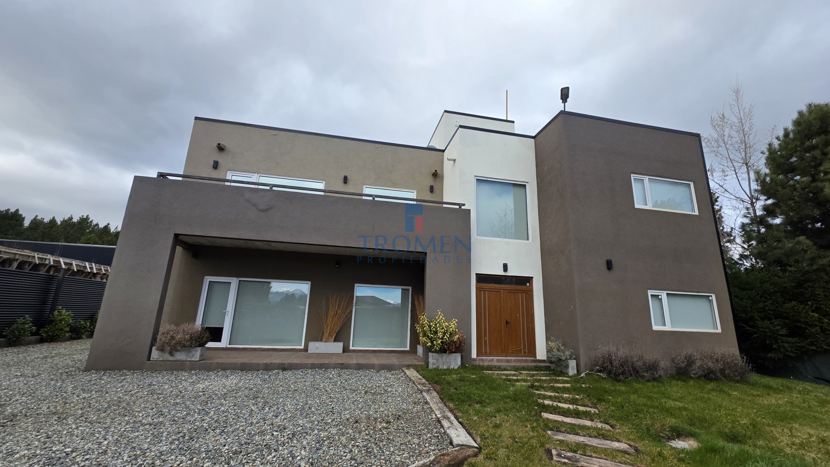 Casa en Dina Huapi - Girasoles del Limay