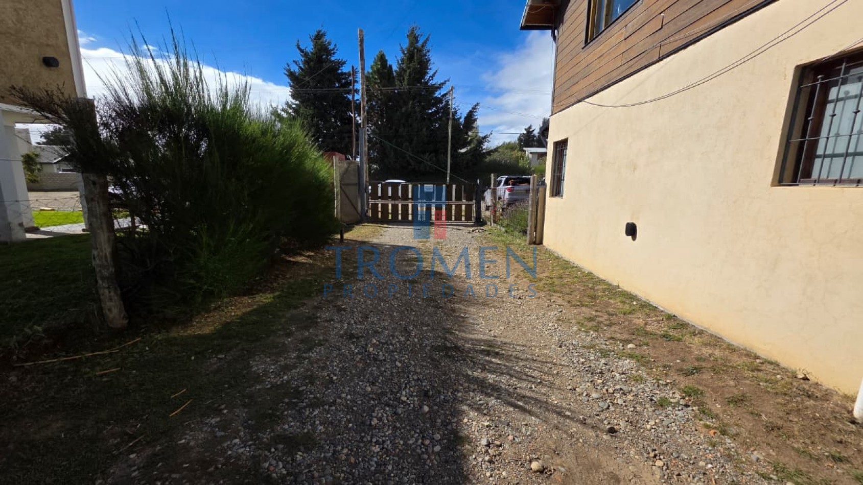 MONOAMBIENTE EN DINA HUAPI