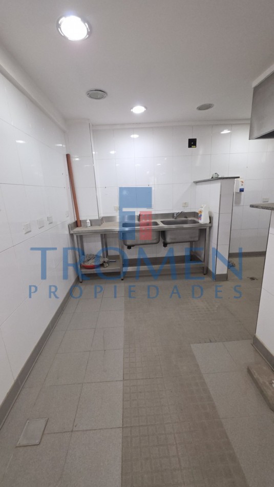 Salon de eventos - Restaurant y Casa de Te + Departamento 