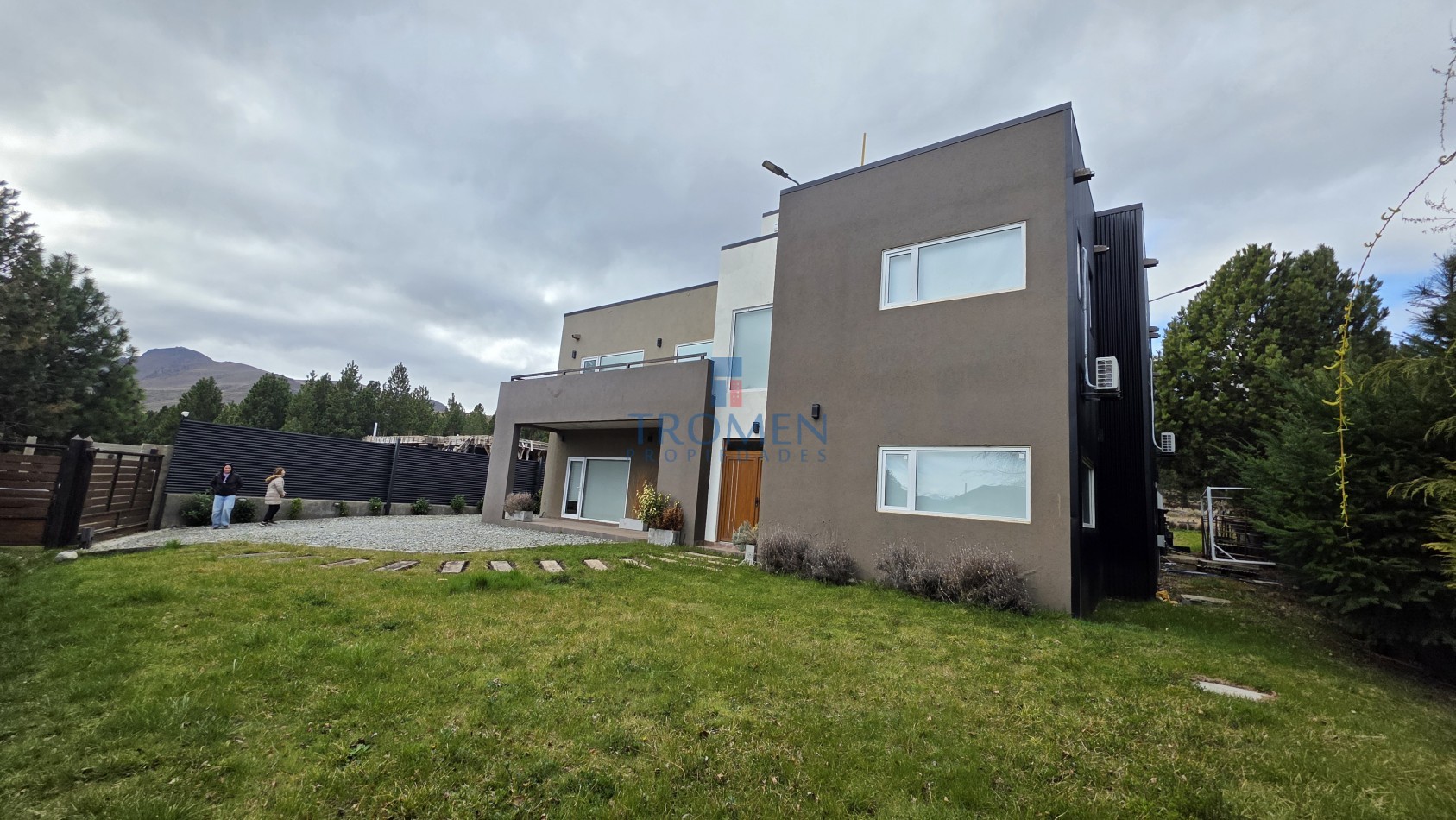 Casa en Dina Huapi - Girasoles del Limay