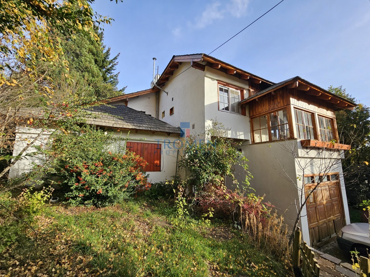 Casa en B° Jardin Botanico 