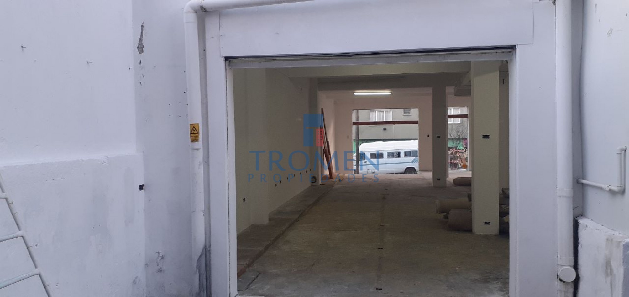 Local Comercial en esquina. Zona Centro