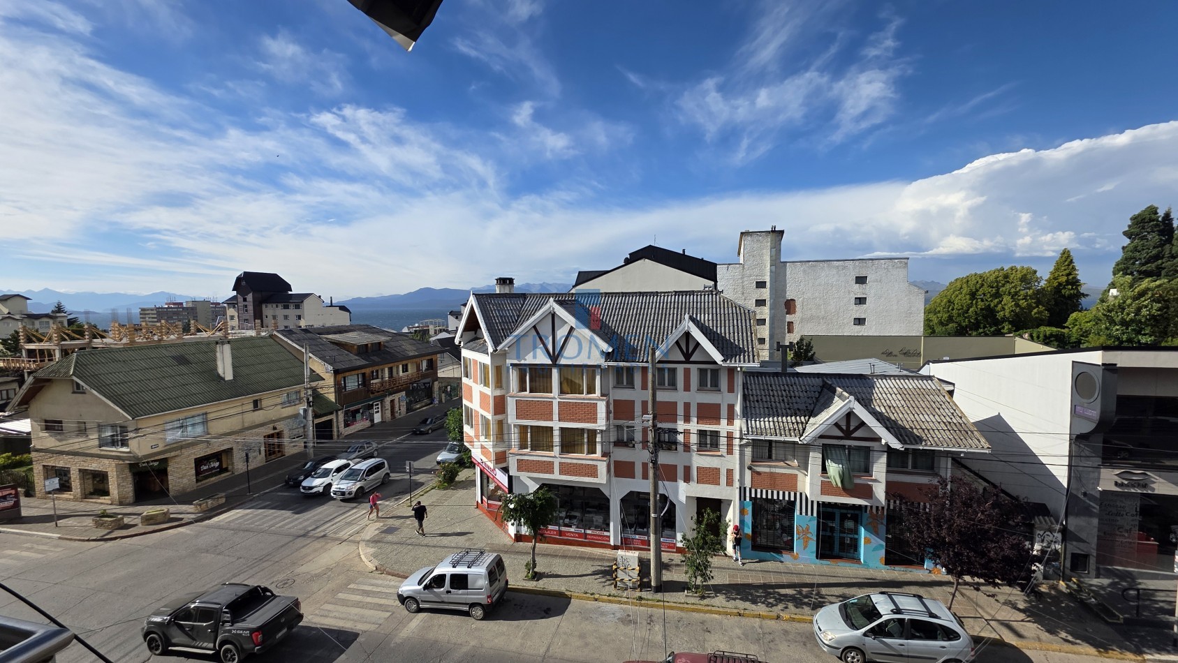 Monoambiente centrico con cochera