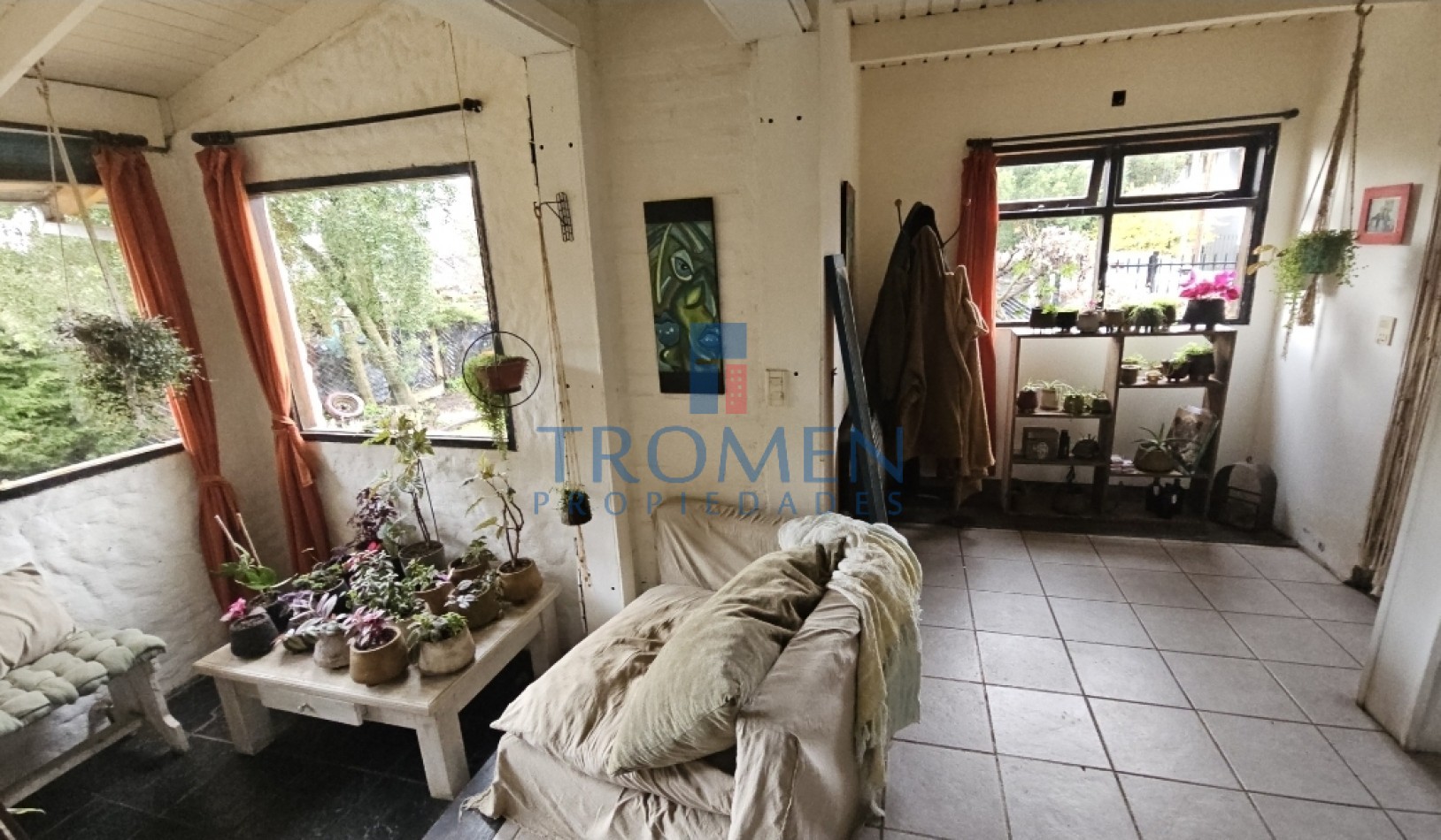 Casa en barrio Jardin Botanico