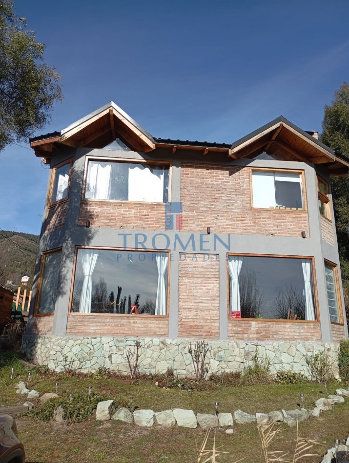 Casa amplia + Deptos + Tiny House. Apta turismo 