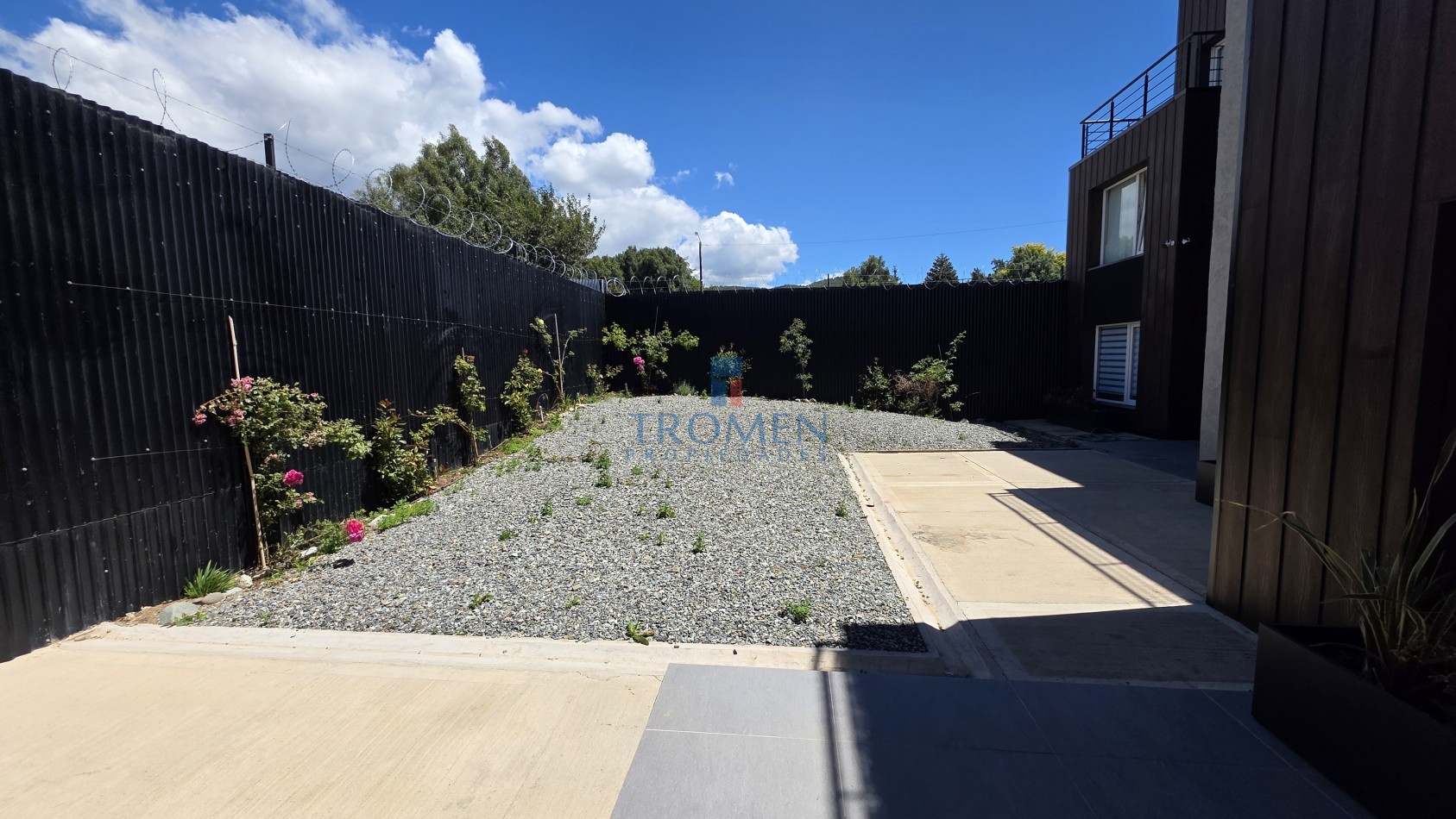 Departamento a estrenar con vista al lago