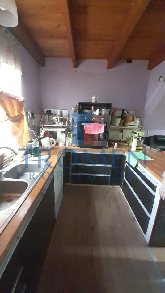 Dos Cabañas + local/ deposito en Dina Huapi