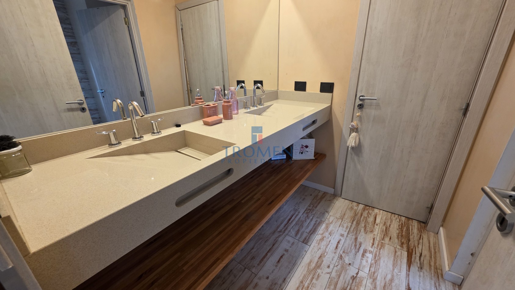 Casa en Dina Huapi - Girasoles del Limay