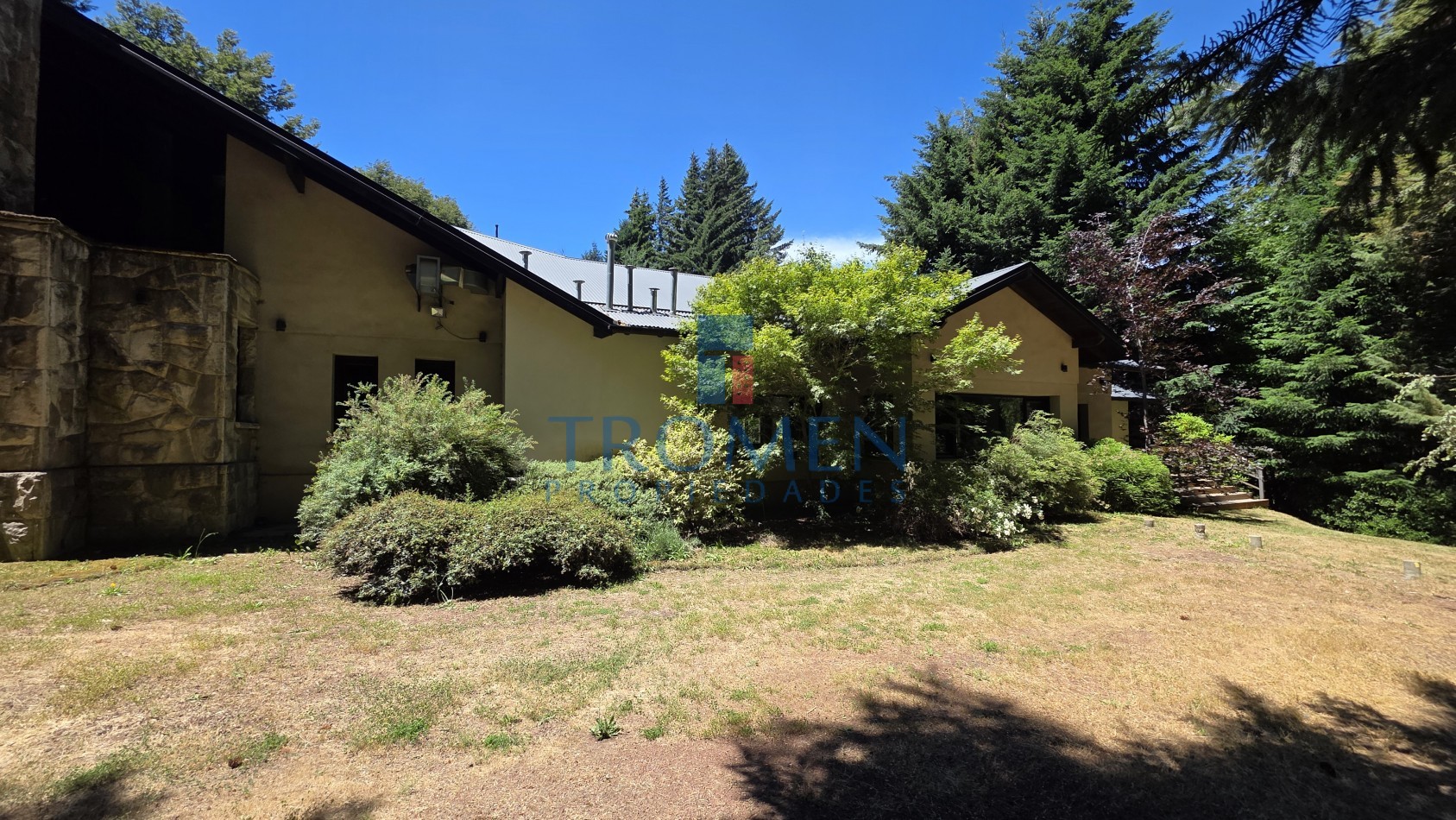 Salon de eventos - Restaurant y Casa de Te + Departamento 