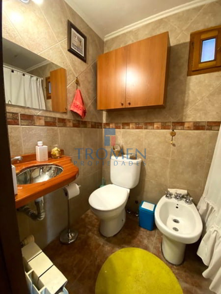 Casa amplia + Deptos + Tiny House. Apta turismo 