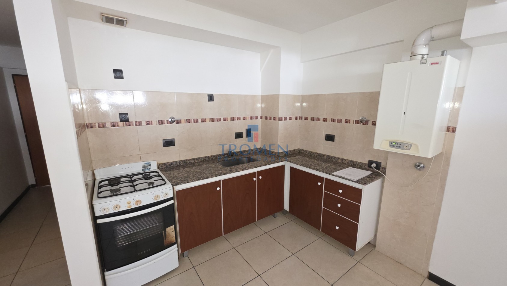 Monoambiente centrico con cochera