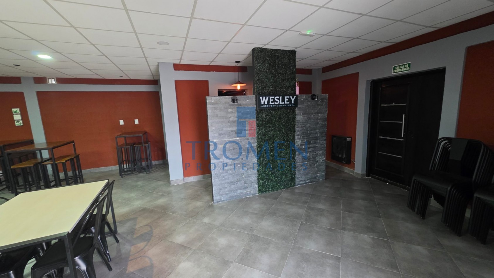 Hotel - Resto Bar en Ingeniero Jacobacci 