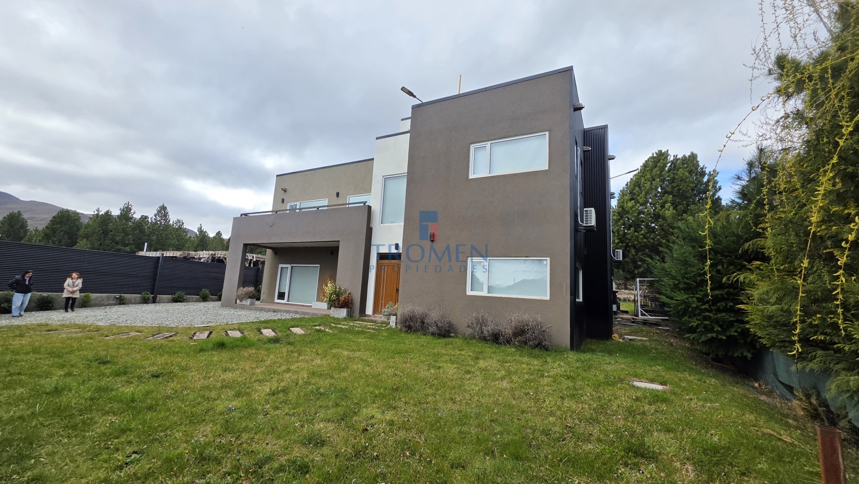 Casa en Dina Huapi - Girasoles del Limay