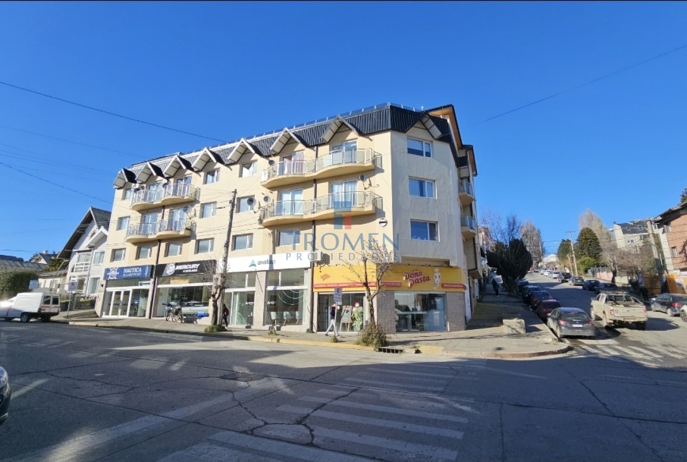 Monoambiente centrico con cochera