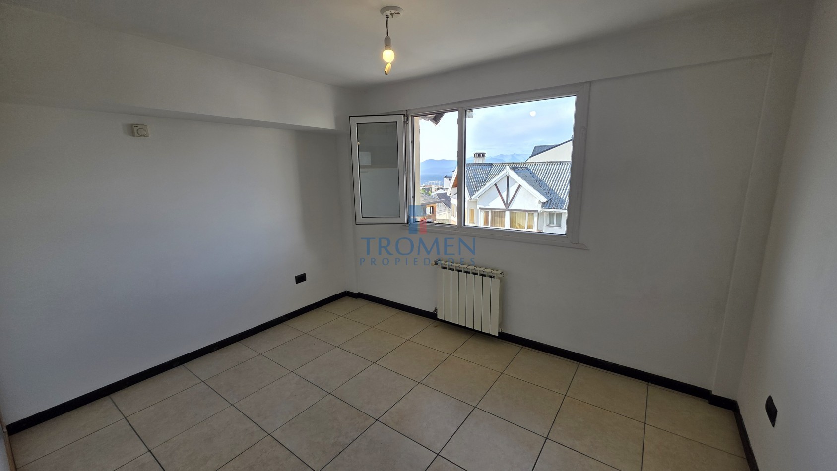 Monoambiente centrico con cochera